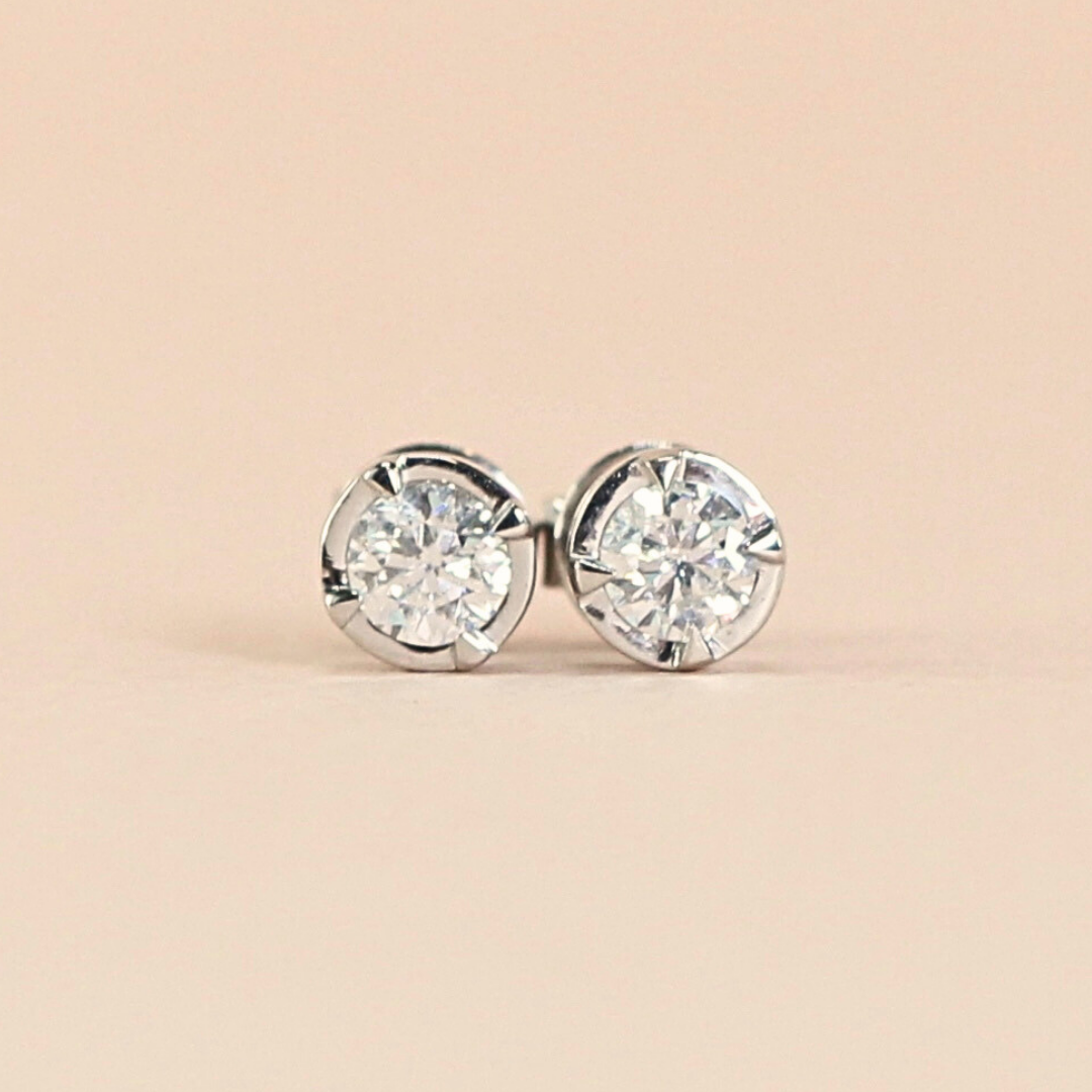 .61cts Round cut Solitaire Stud earrings