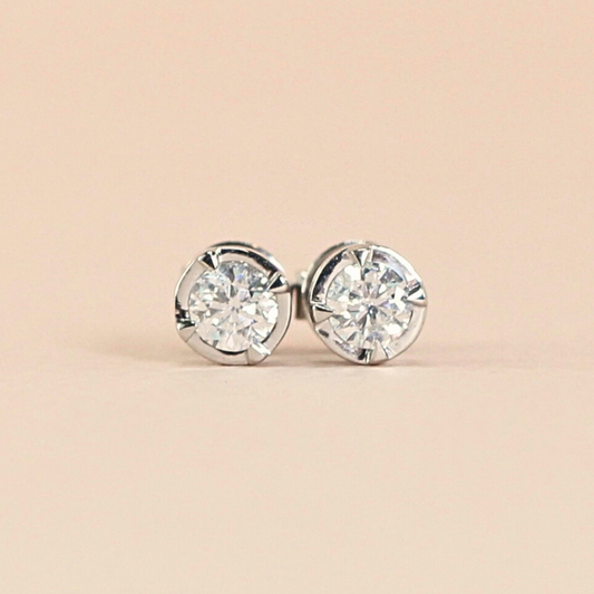 .61cts Round cut Solitaire Stud earrings