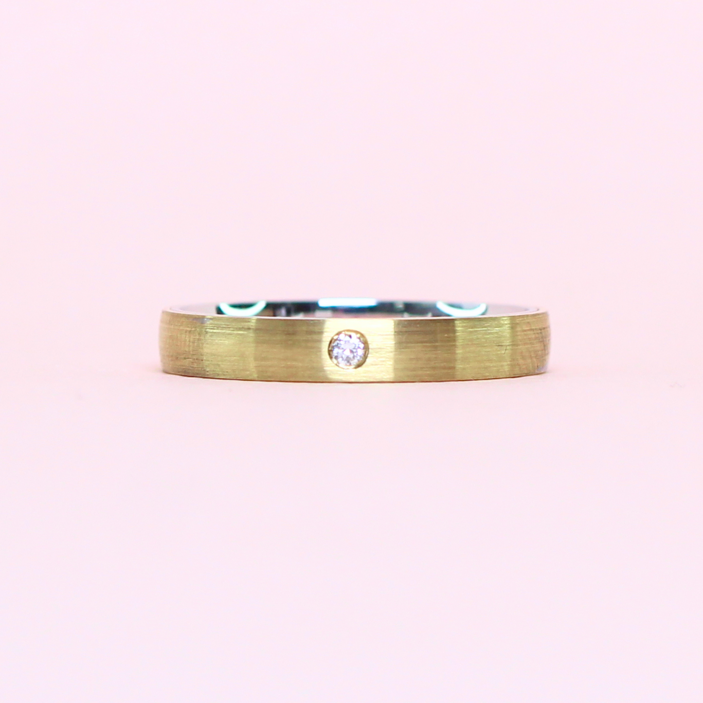 .03cts Two-toned Male ring