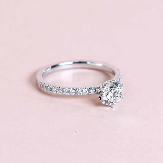 1.20cts Round Cut Pavé ring