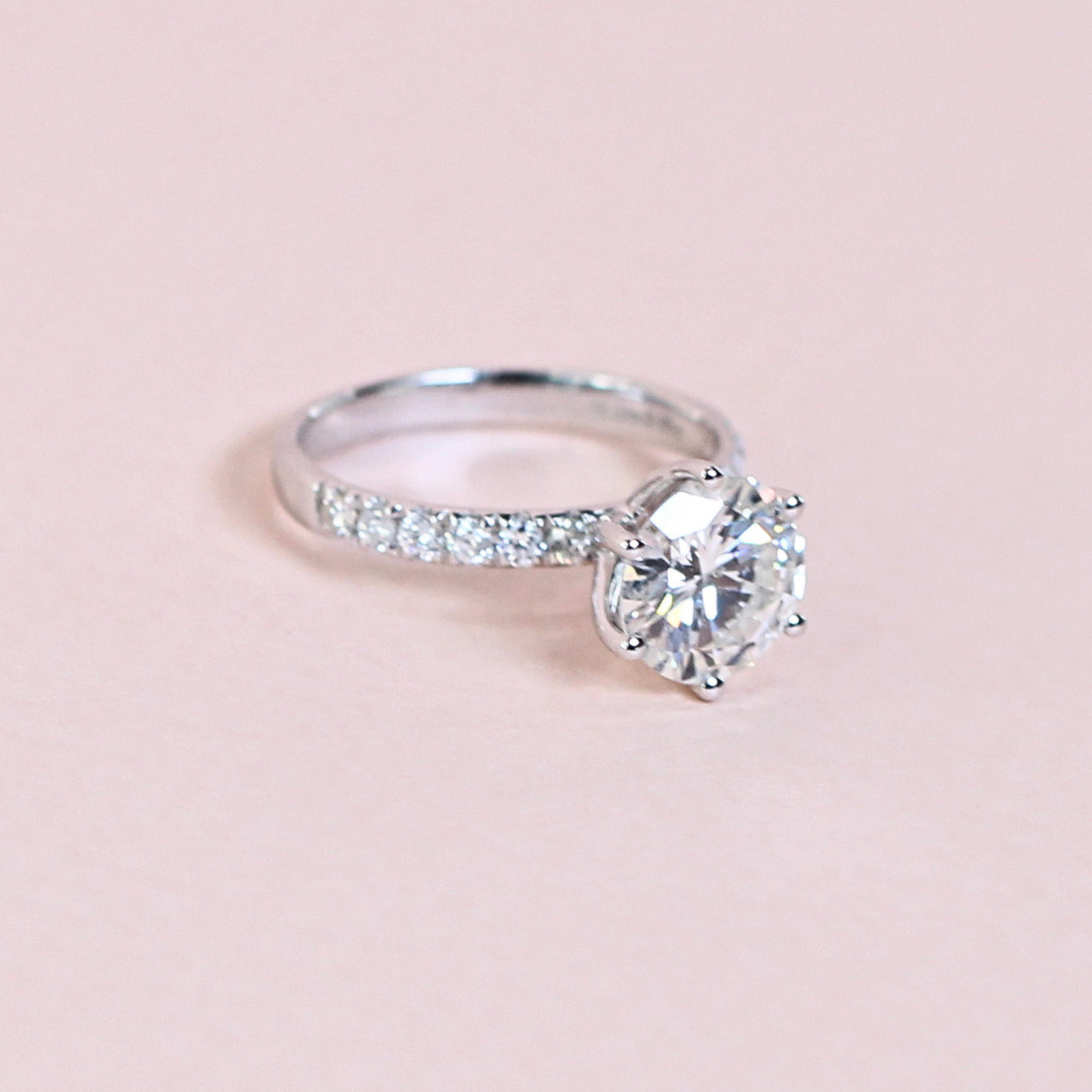 1.79cts  Round cut Pavé ring