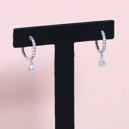 1.08cts Pear cut Lab-grown Drop earrings