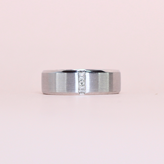 .15cts Beveled Male ring