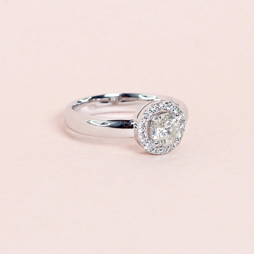 .78cts Round cut ring with Halo