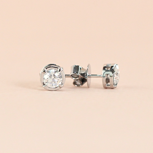 .61cts Round cut Solitaire Stud earrings