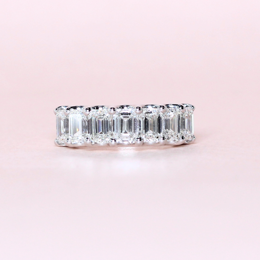 3.53cts 7-stone Emerald cut ring