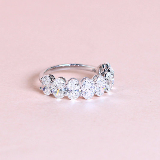 3.96cts 8-stone Oval cut Lab-grown ring