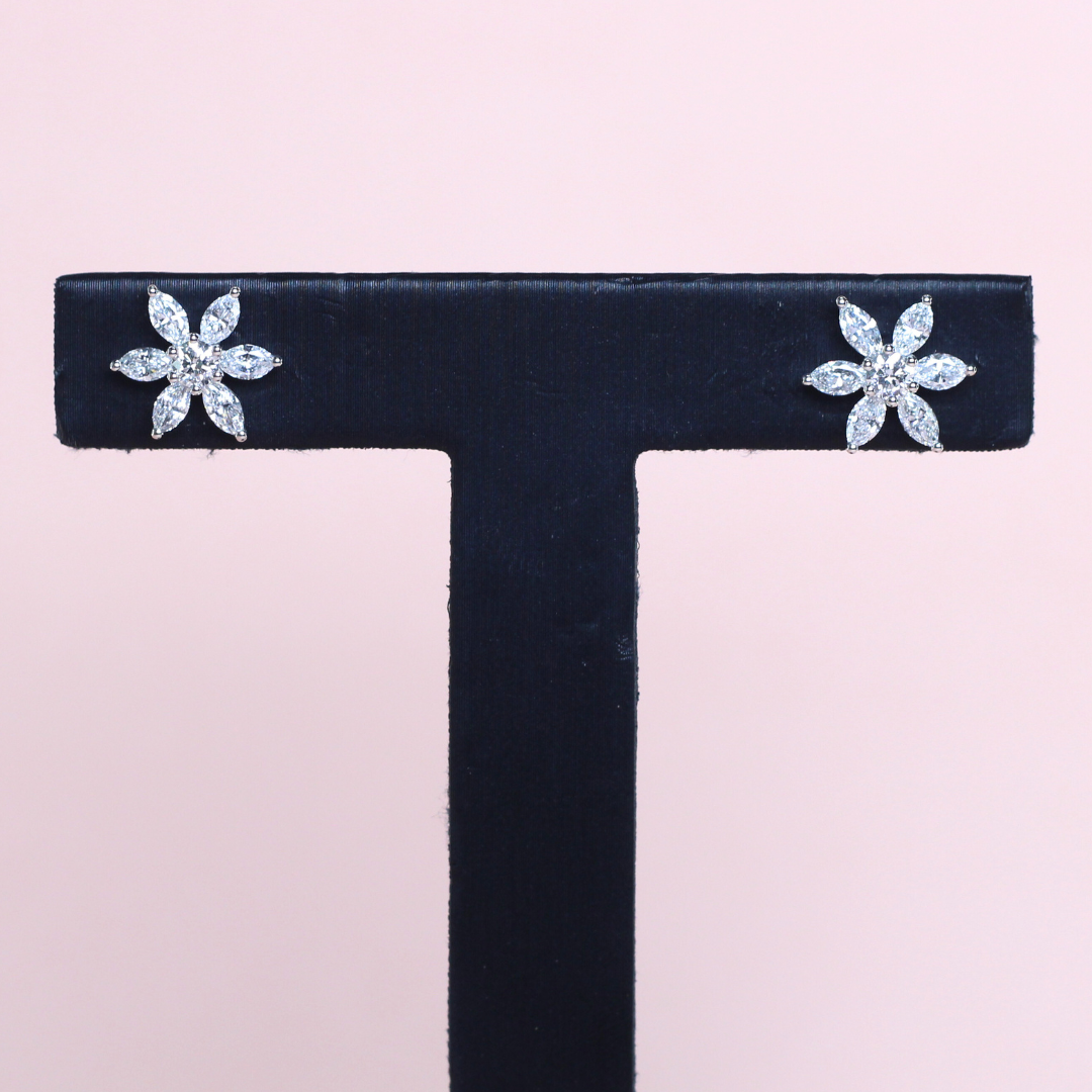 1.44cts Flower Platinum Stud earrings