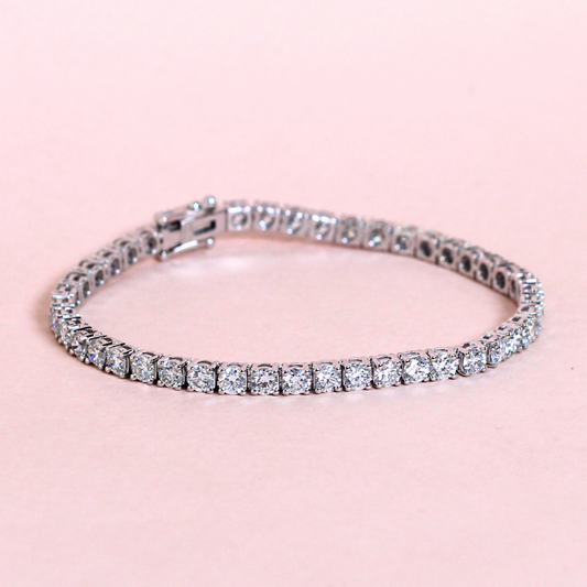 5.17cts Round cut Platinum Tennis bracelet