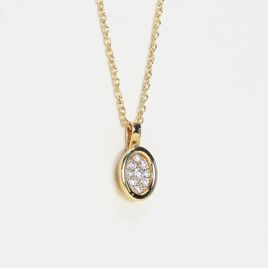 .14ct Oval cut bezeled necklace