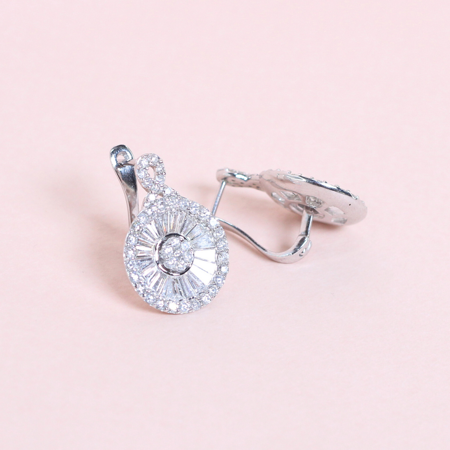 2.16cts Round Illusion Drop earrings