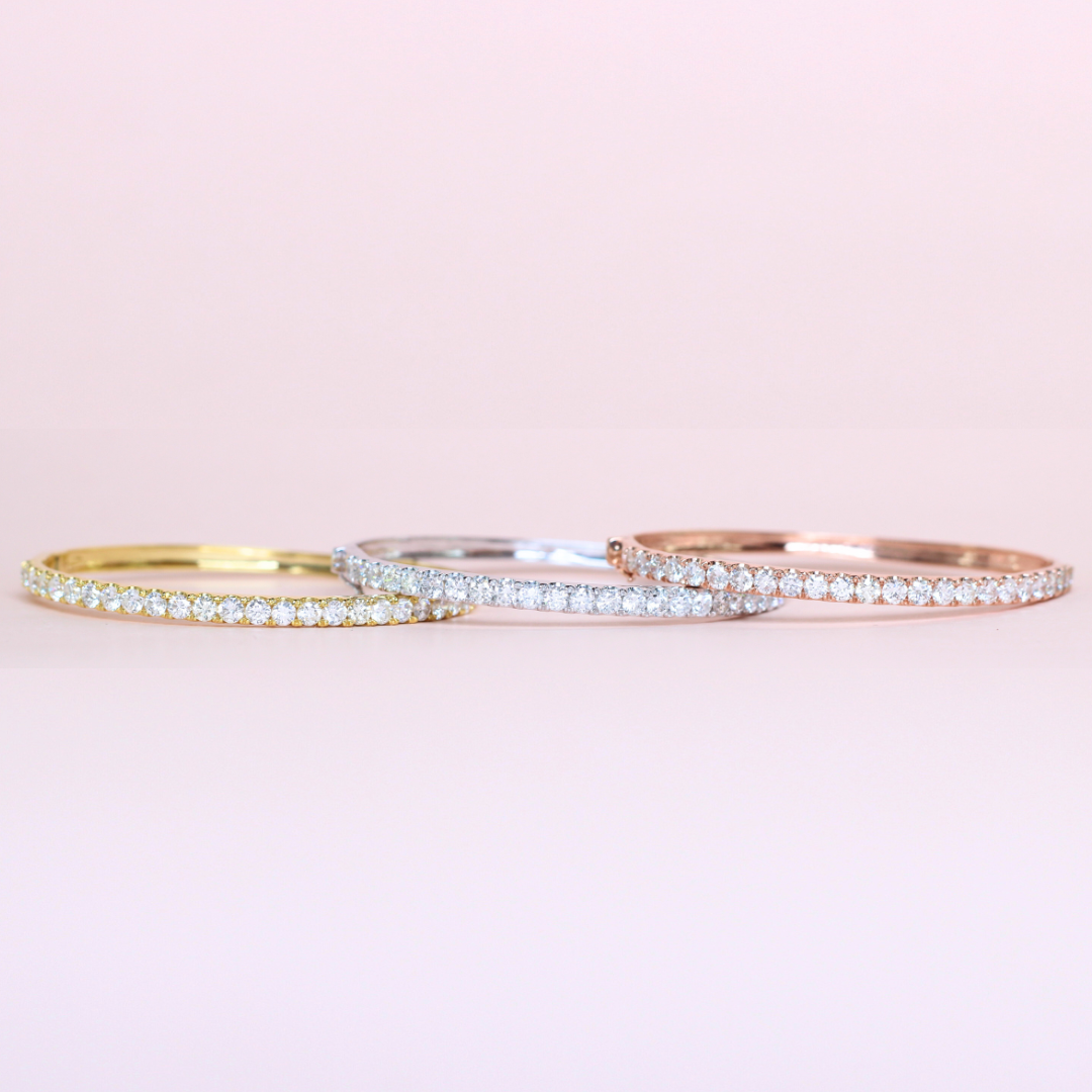 9.50cts Round cut Tri-Color bangle
