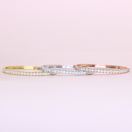 9.50cts Round cut Tri-Color bangle