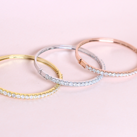 9.50cts Round cut Tri-Color bangle