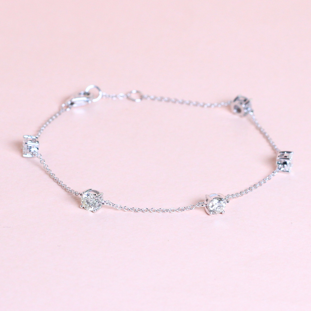 1cts Round cut Station bracelet