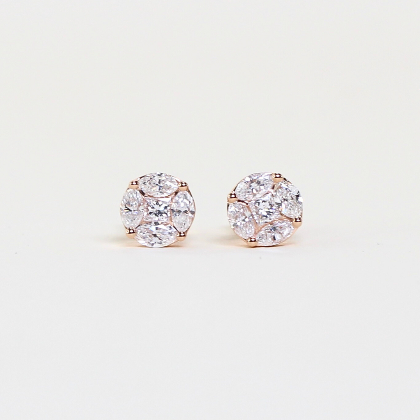 .63cts Round Illusion Stud earrings