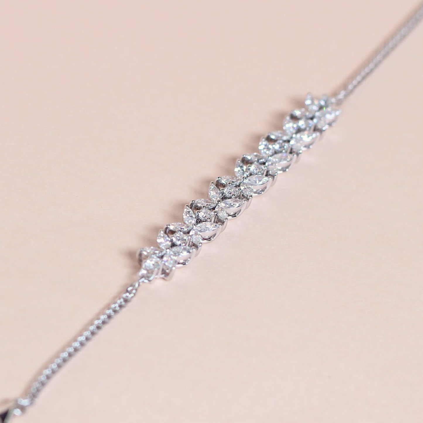 1.52cts Flower bracelet