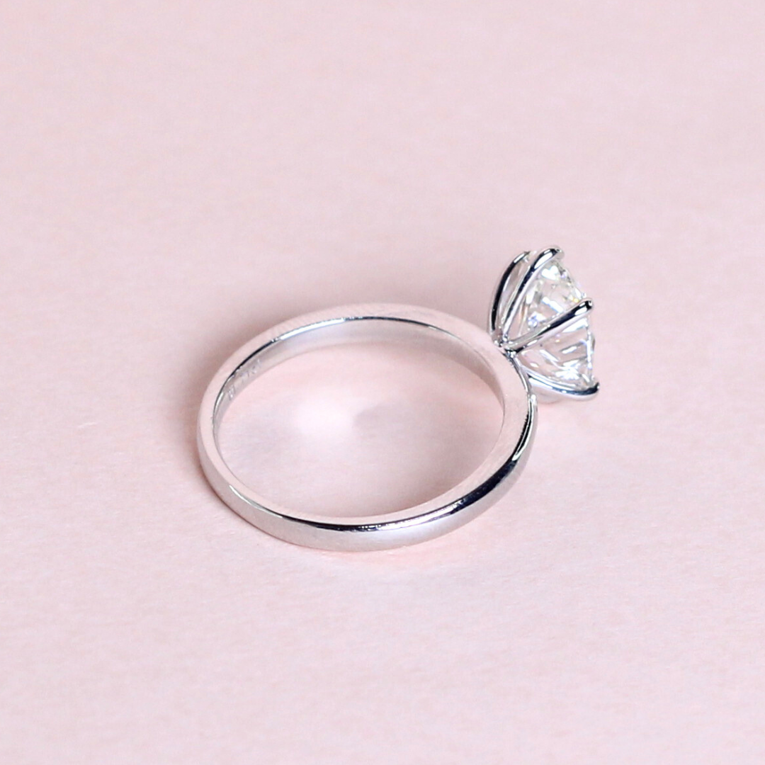 1.71ct Oval cut Solitaire ring