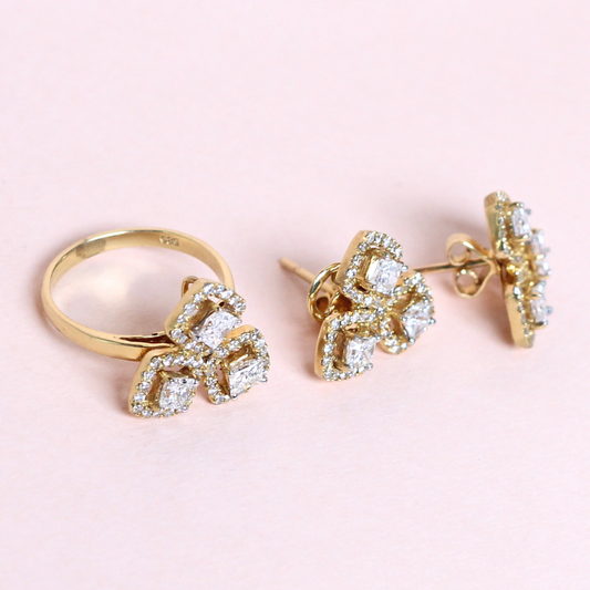2.75cts Radiant cut Trilogy set with halo