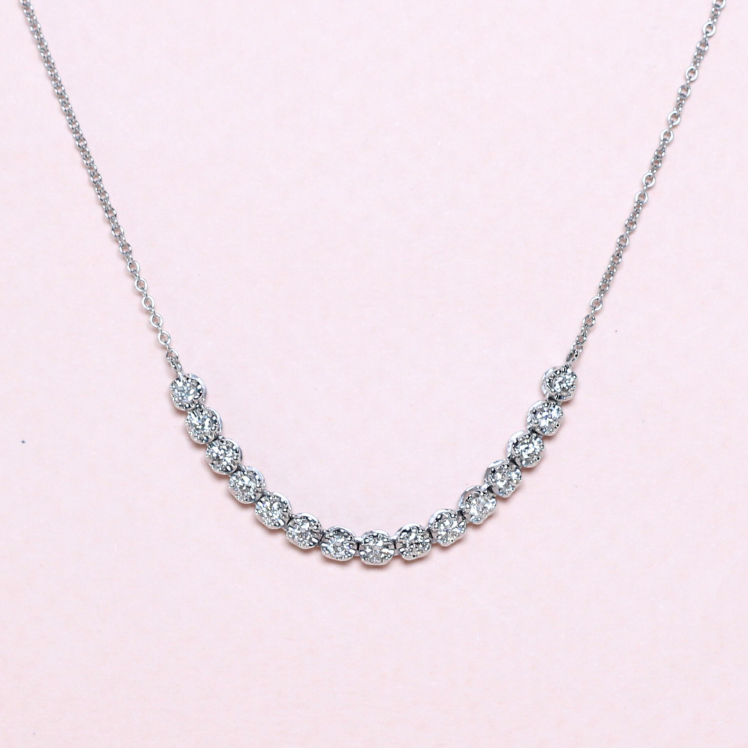 .54cts Smile Necklace