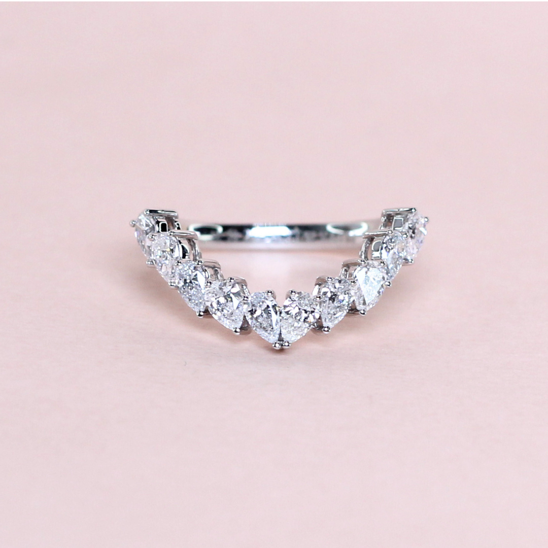 1.20cts Pear cut Modified ring