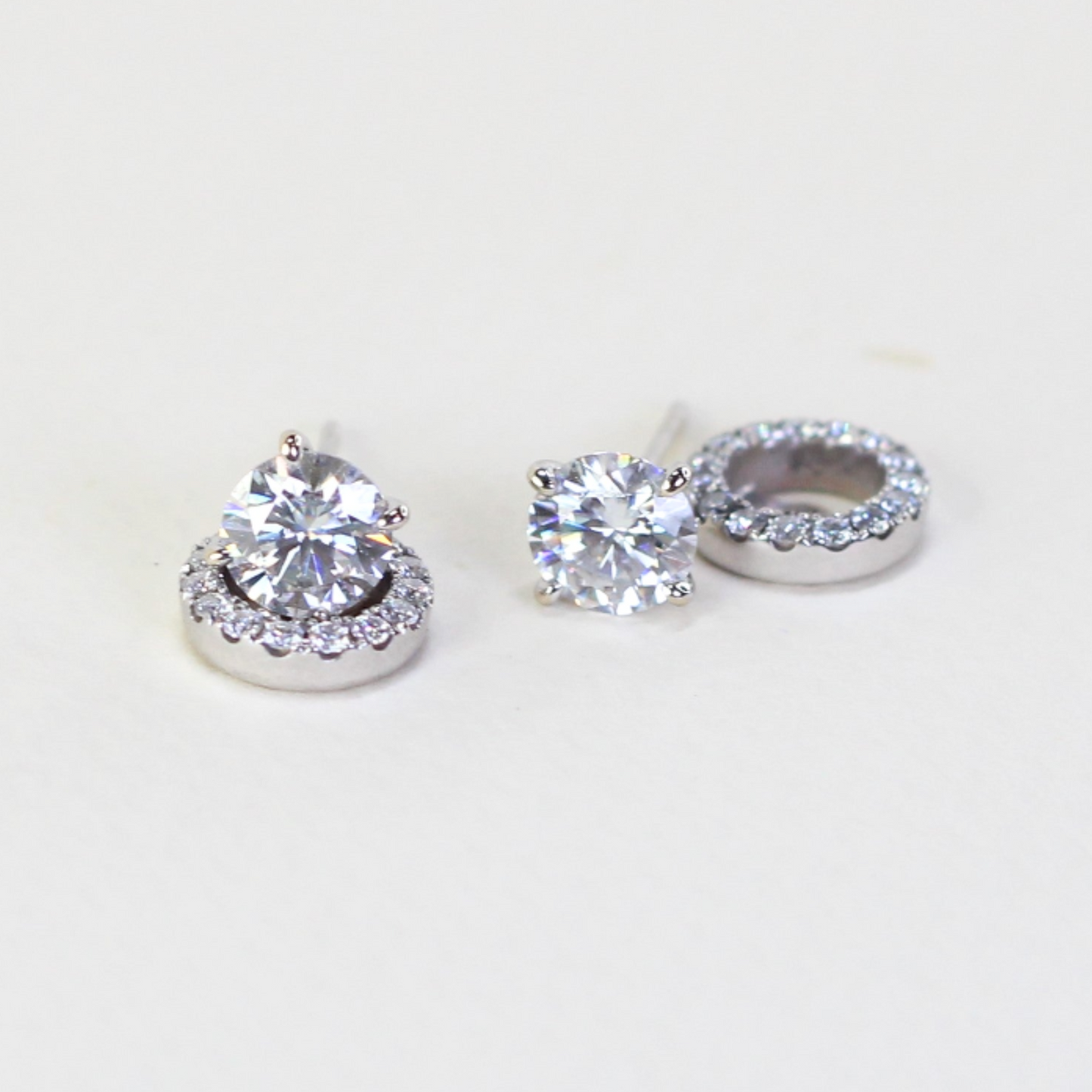 2cts Round cut Solitaire Stud earrings with detachable halo