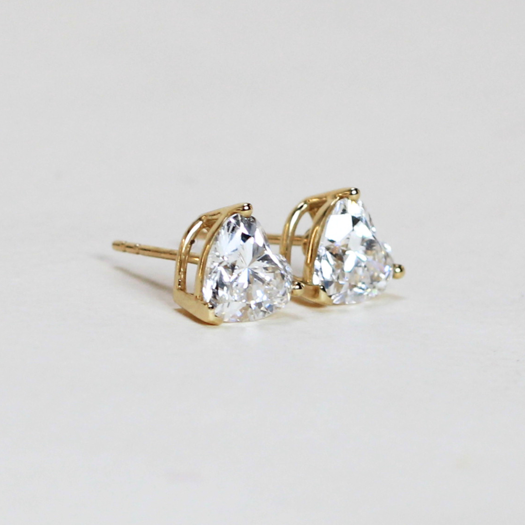 2.93cts Heart stud lab-grown earrings