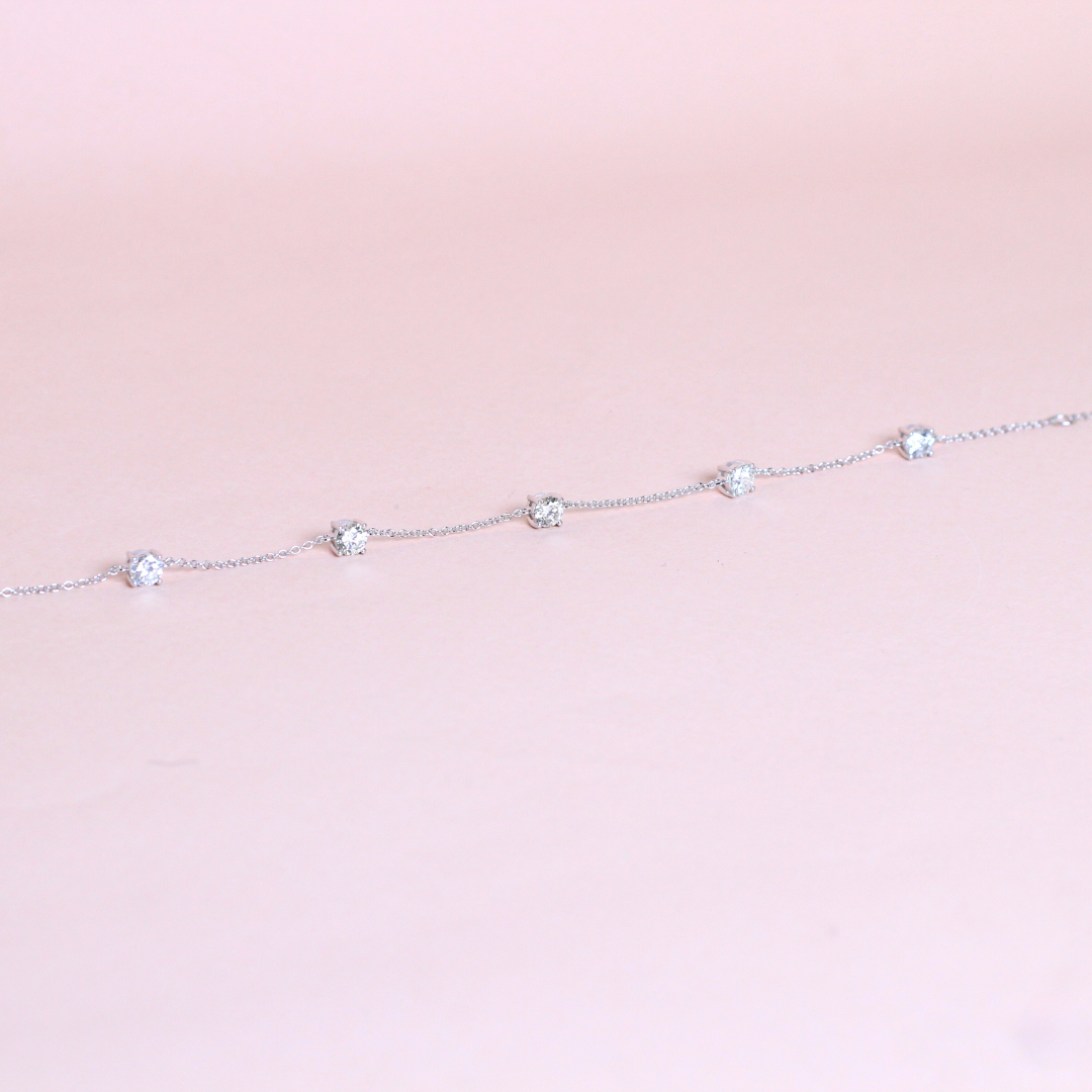 1cts Round cut Station bracelet