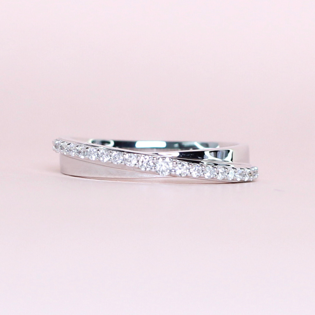 .25cts Round cut Graduating Half Eternity ring