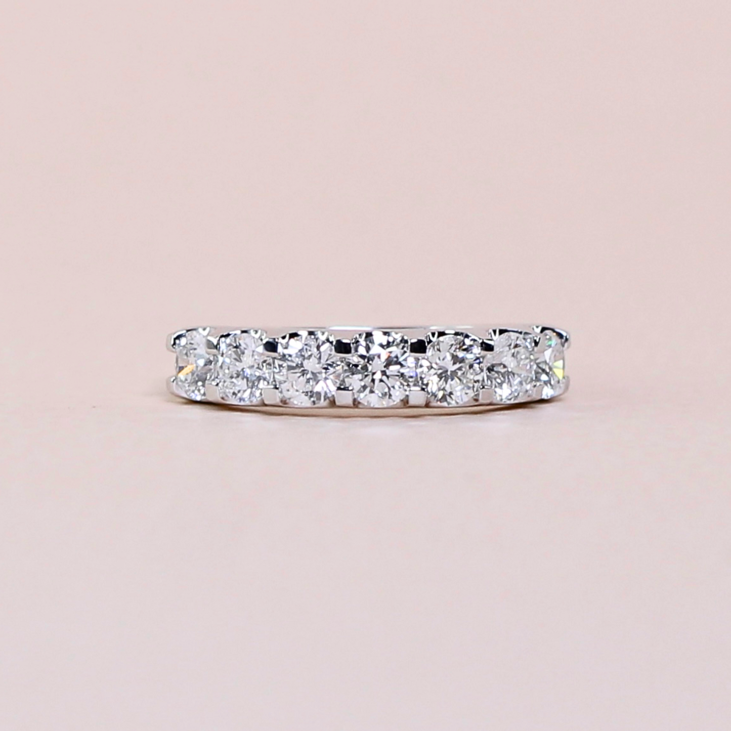 1.40cts 7-stone Round cut ring