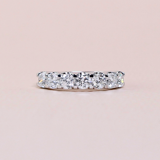 1.40cts 7-stone Round cut ring