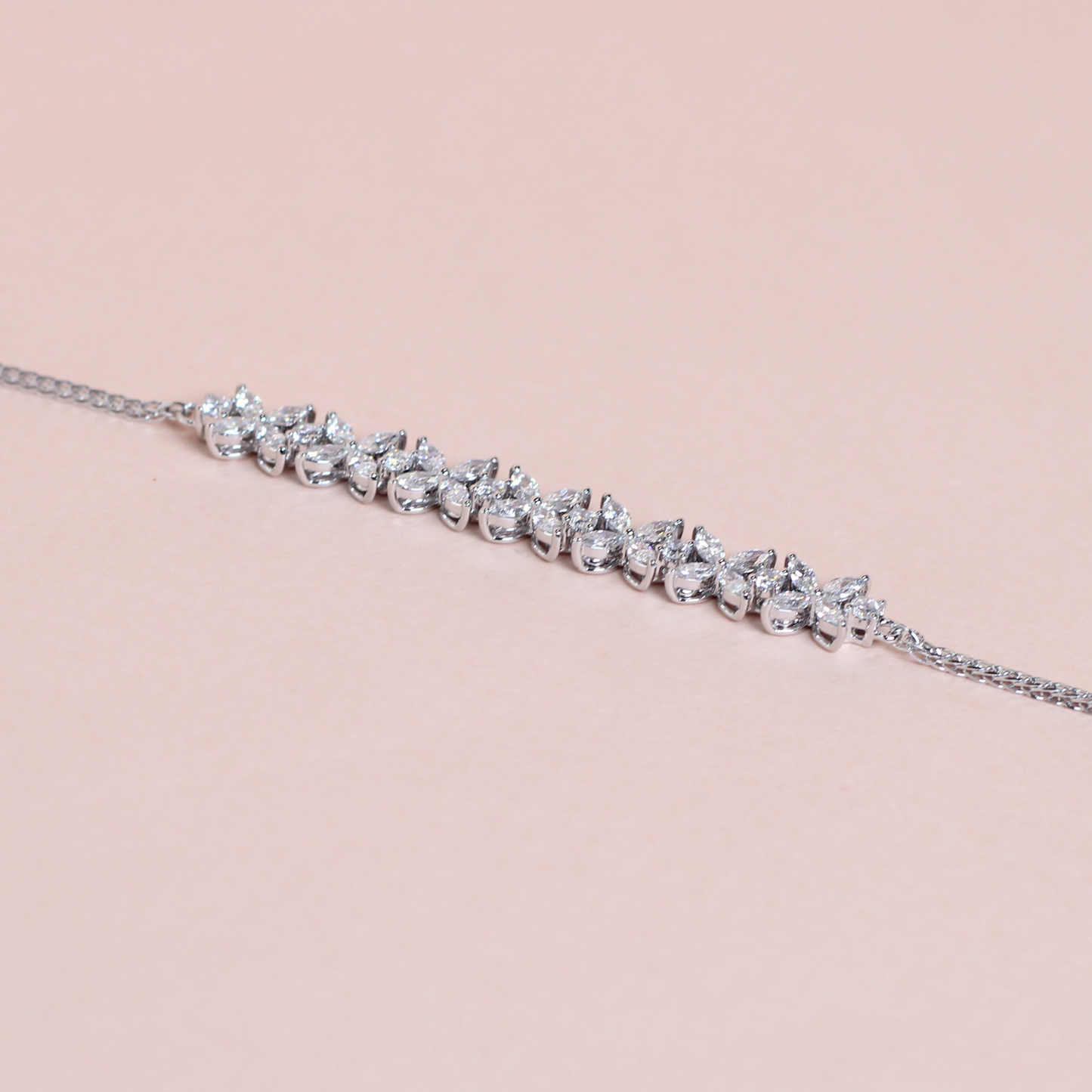 1.52cts Flower bracelet