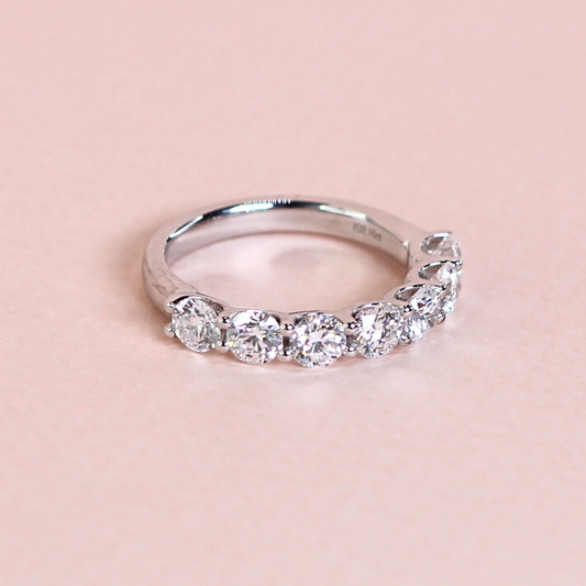 2.10cts 7-stone Round cut Lab-grown Platinum ring