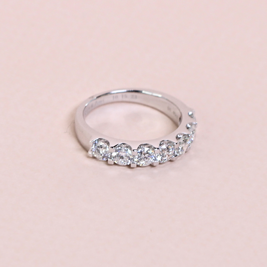 1.40cts 7-stone Round cut ring