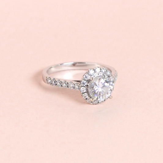 1.98cts Round cut Moissanite ring with halo