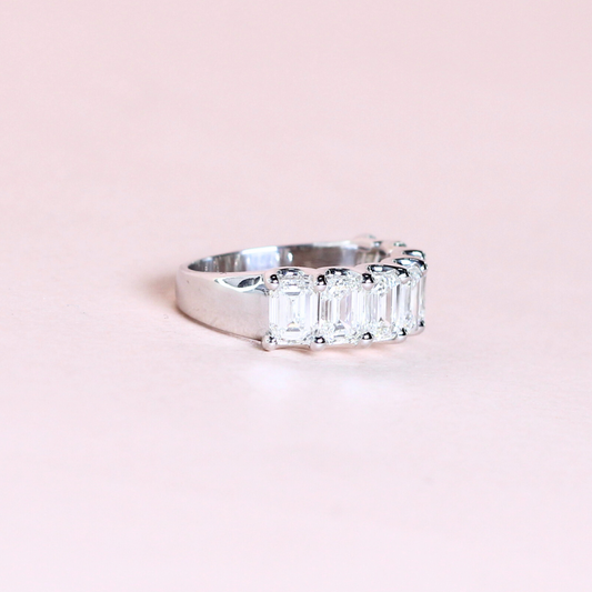 3.53cts 7-stone Emerald cut ring