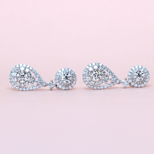 1.80cts Round Dangling earrings with halo