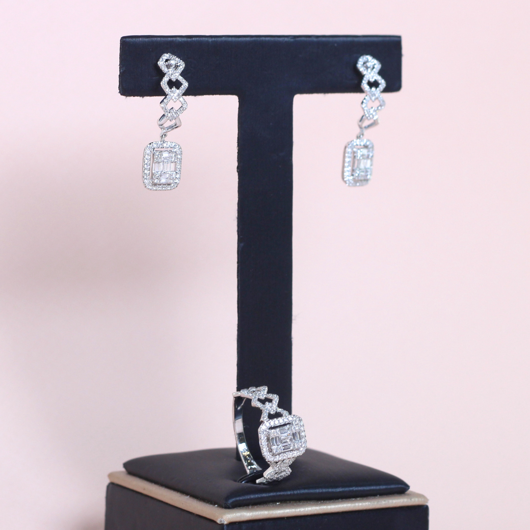 1cts Emerald Illusion Dangling set