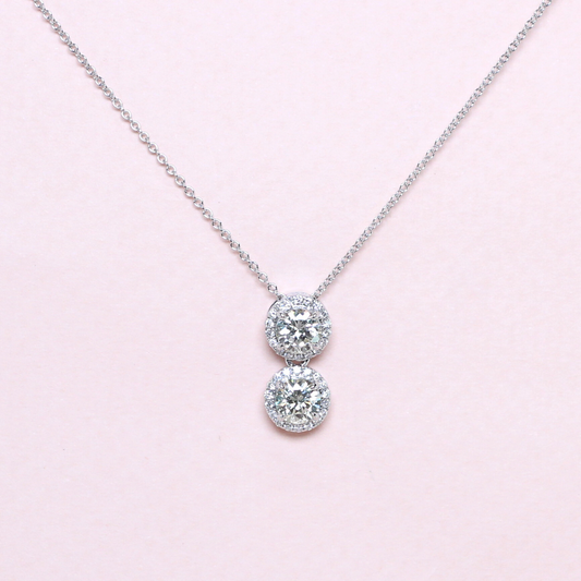 1.20cts Round cut necklace with halo