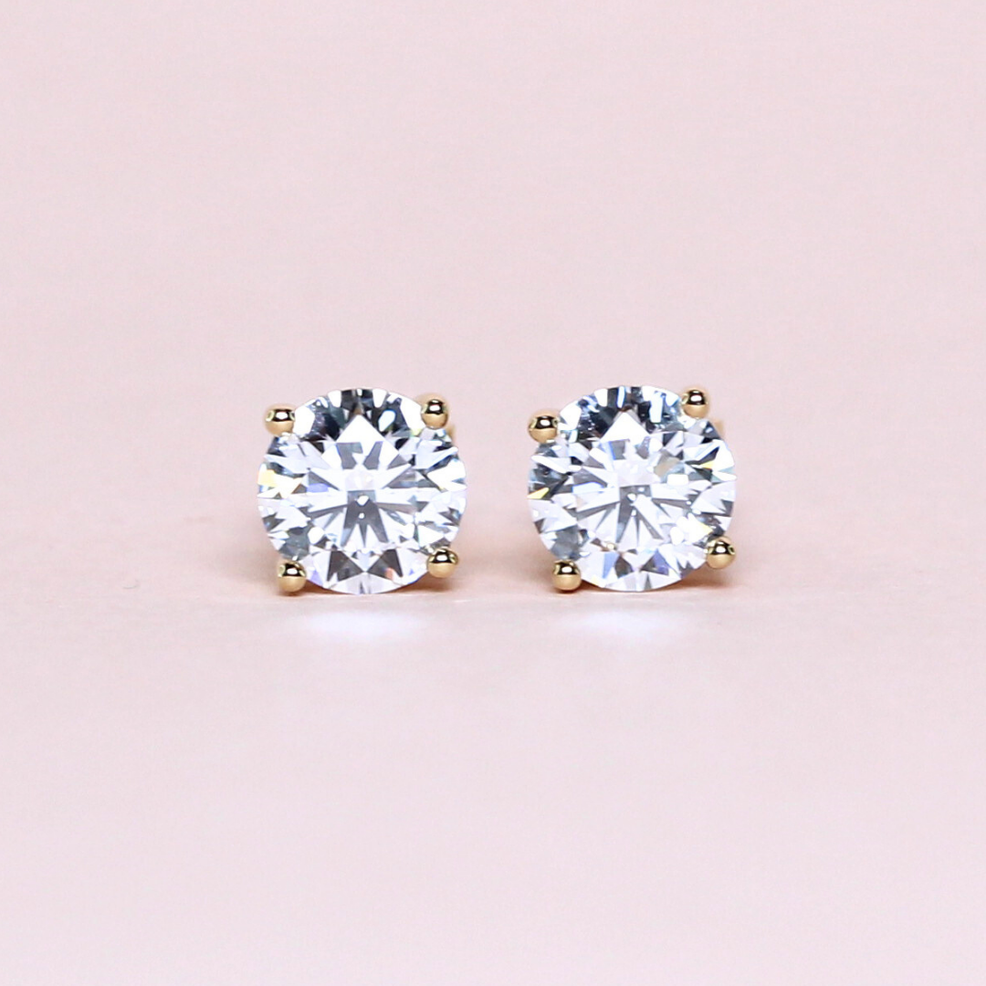 3.01cts Round cut Lab-grown Stud earrings