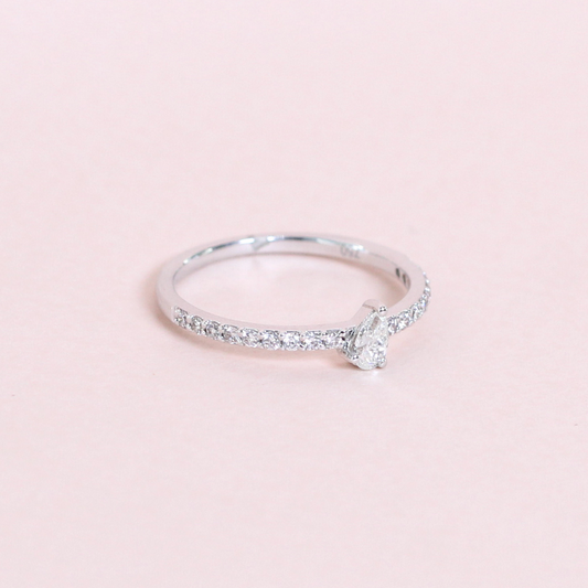 .37cts Pear cut Pavé ring