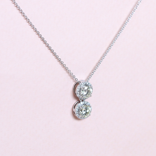 1.20cts Round cut necklace with halo