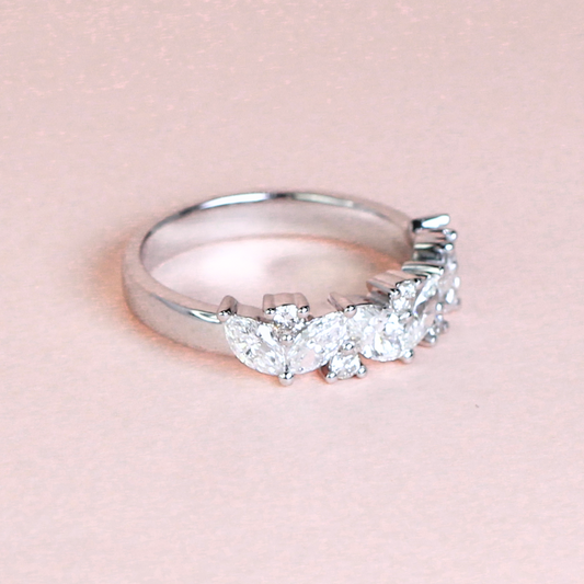 1.01cts Marquise and Round ring
