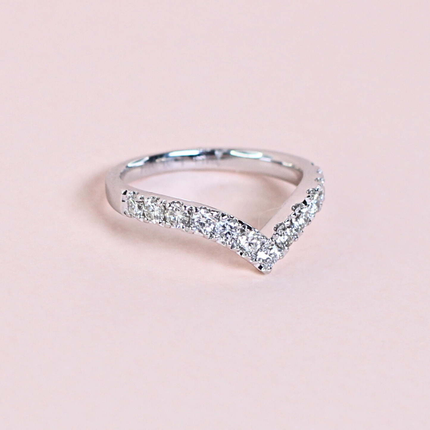 .53cts Round cut Chevron ring