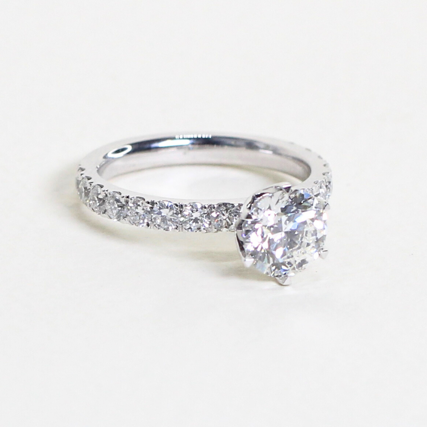 2.37cts  Round cut Pavé ring