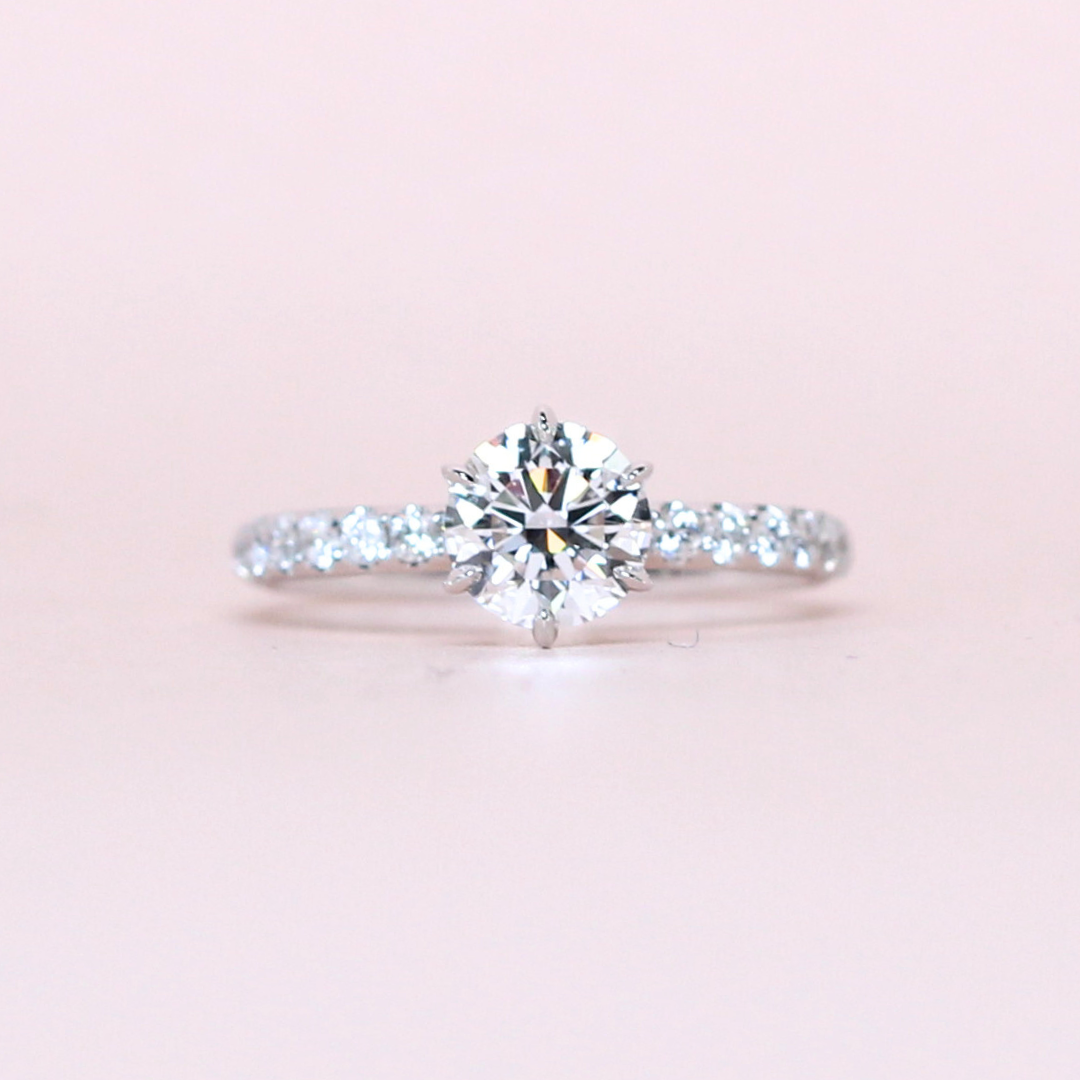 1.36cts Round cut Pavé Lab-grown ring