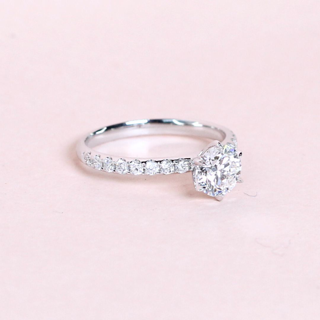 1.36cts Round cut Pavé Lab-grown ring