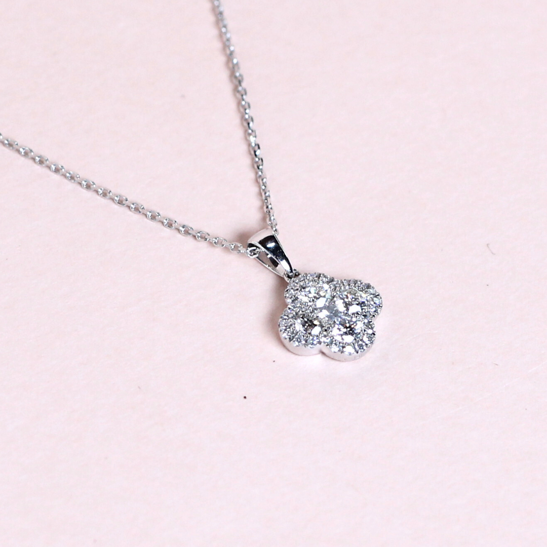 .40cts Clover Illusion necklace