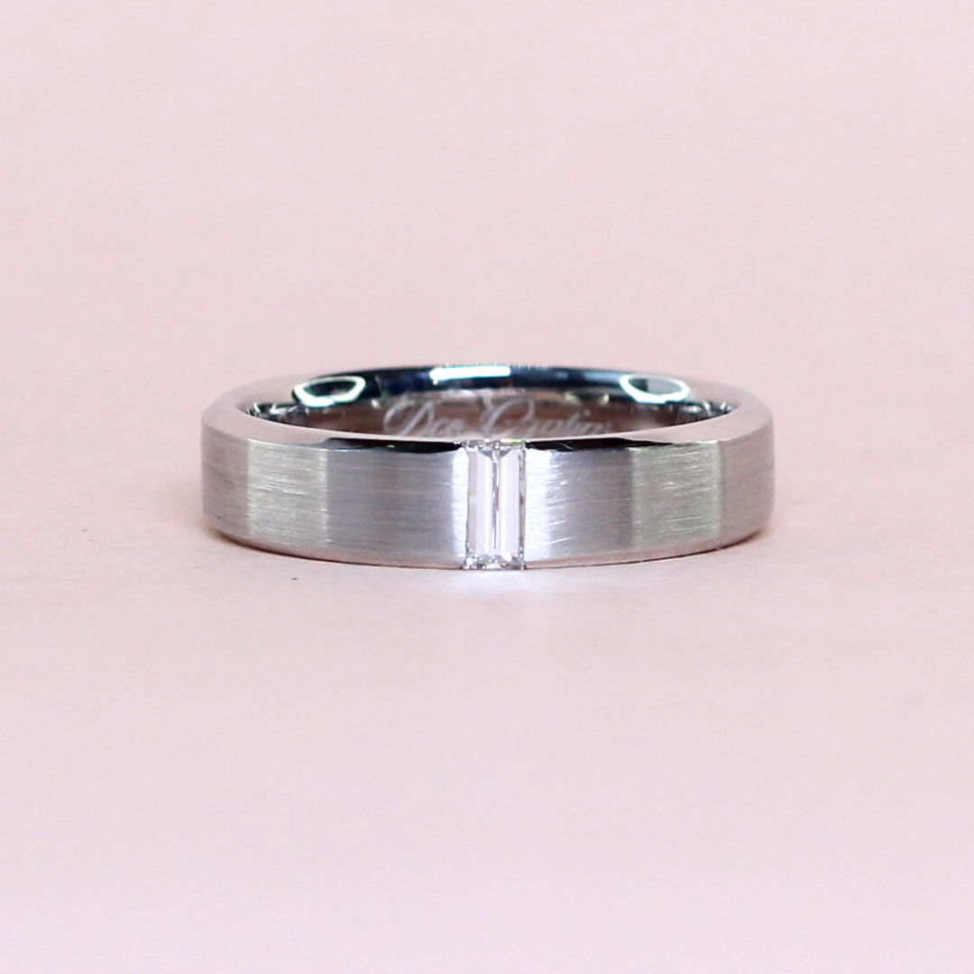 .20ct male band ring