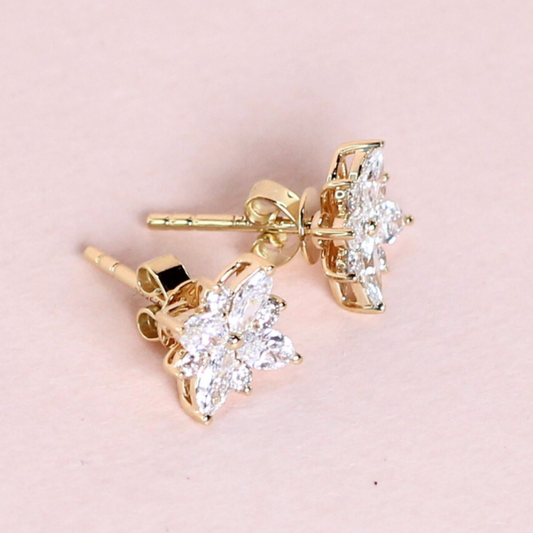 1cts Flower Stud earrings